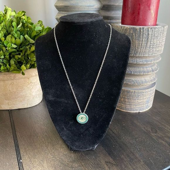 Green Bay Packers green rhinestone necklace stamped / signed with RL on back - Picture 7 of 7